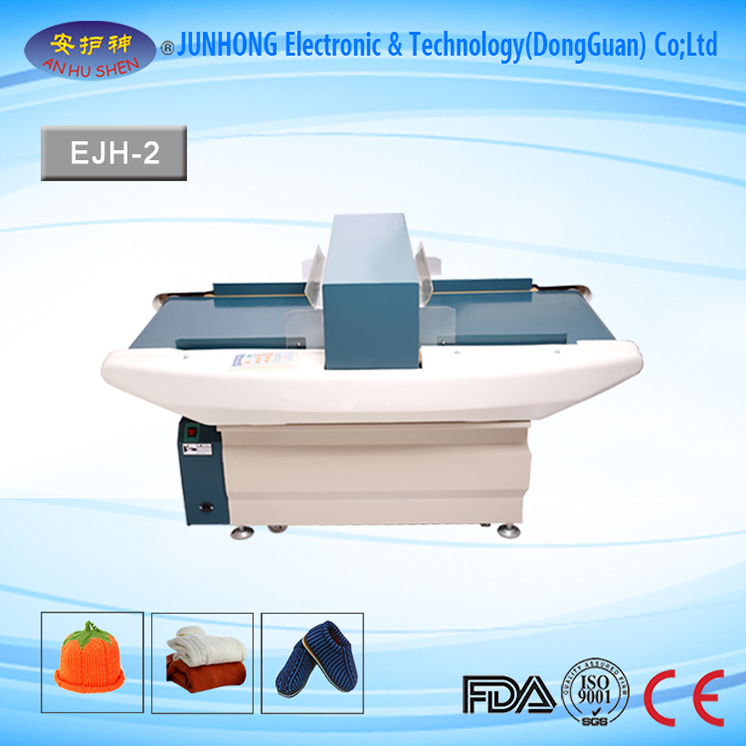 Auto-Conveying Professional Garment Metal Detector